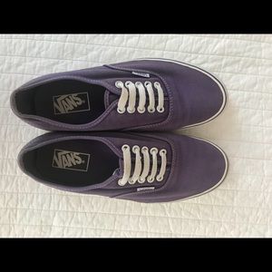 VANS - great condition, size 9/purple